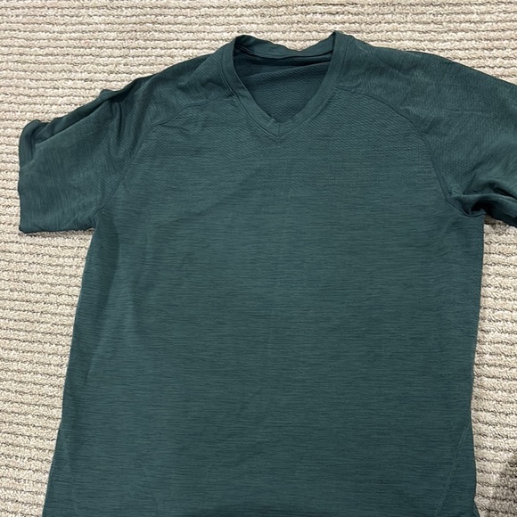 lululemon athletica Other - Men’s Lulu tshirt